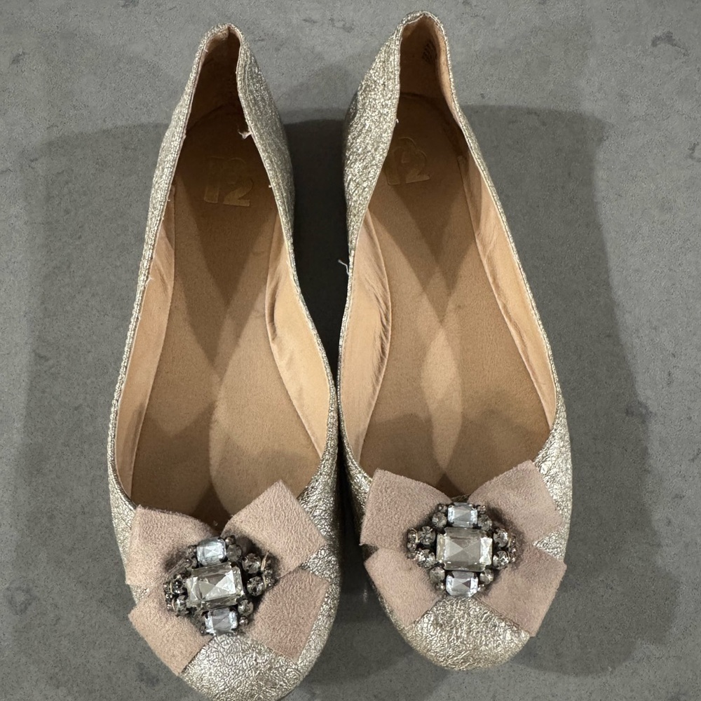 Womans R2 Jeweled Shoes Flats